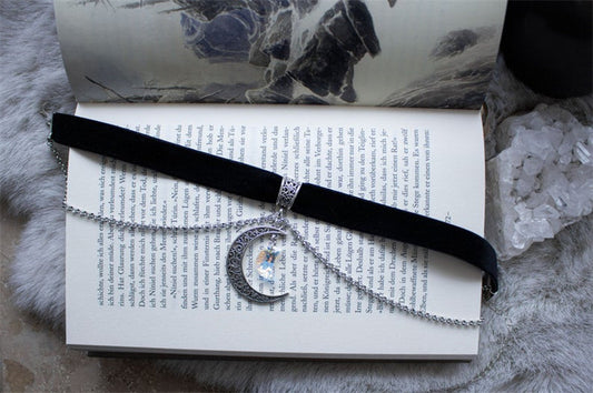 Black Moon Velvet Necklace