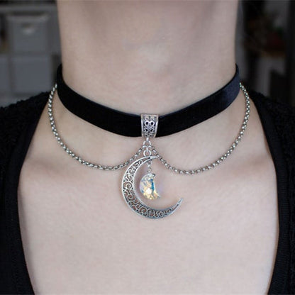 Black Moon Velvet Necklace