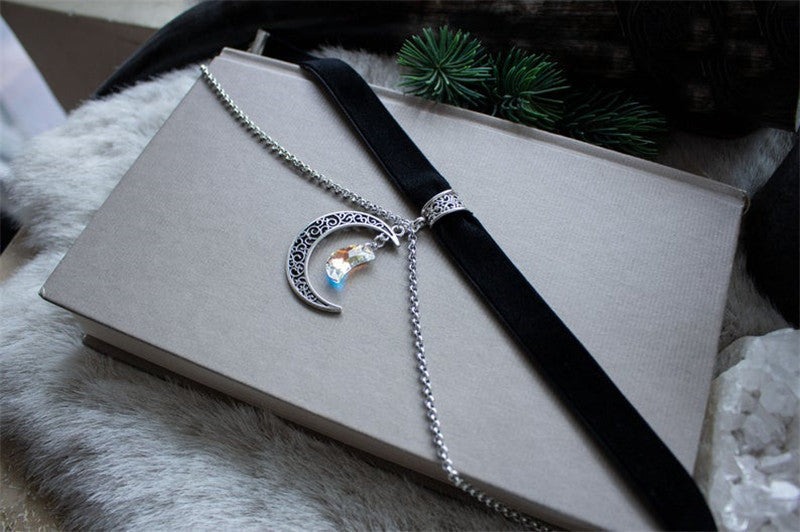 Black Moon Velvet Necklace
