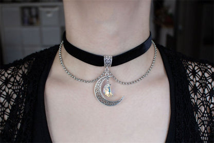 Black Moon Velvet Necklace